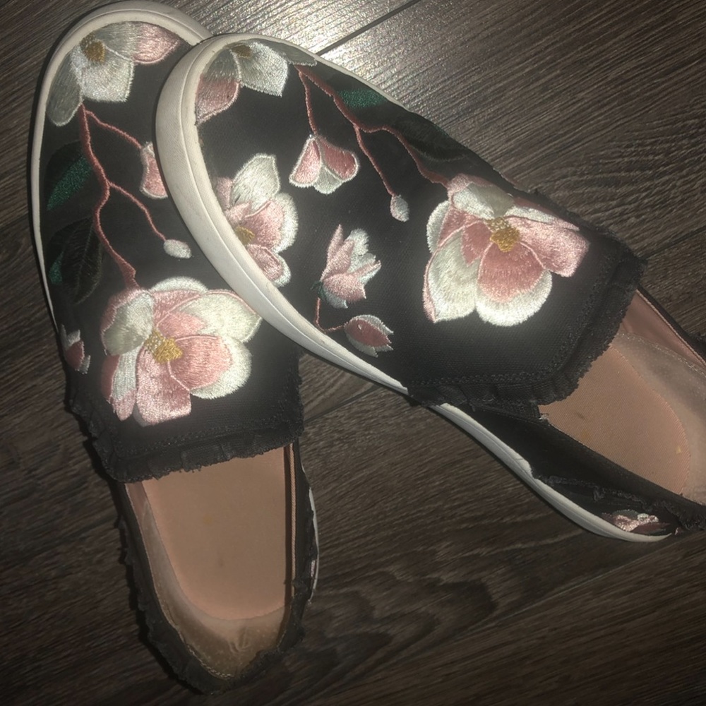Kate Spade Slip on Floral Stiched